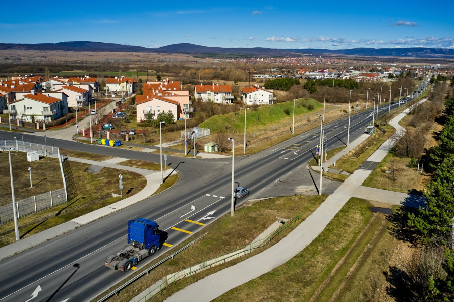 Márciustól szeptemberig kell forgalomkorlátozásra készülni a 82-es út börtön csomópontja környékén