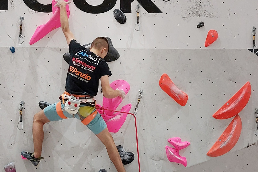 Boros Boldizsár felkészülését az ADA-BAU Kft. támogatja - Fotó: Boros Imre