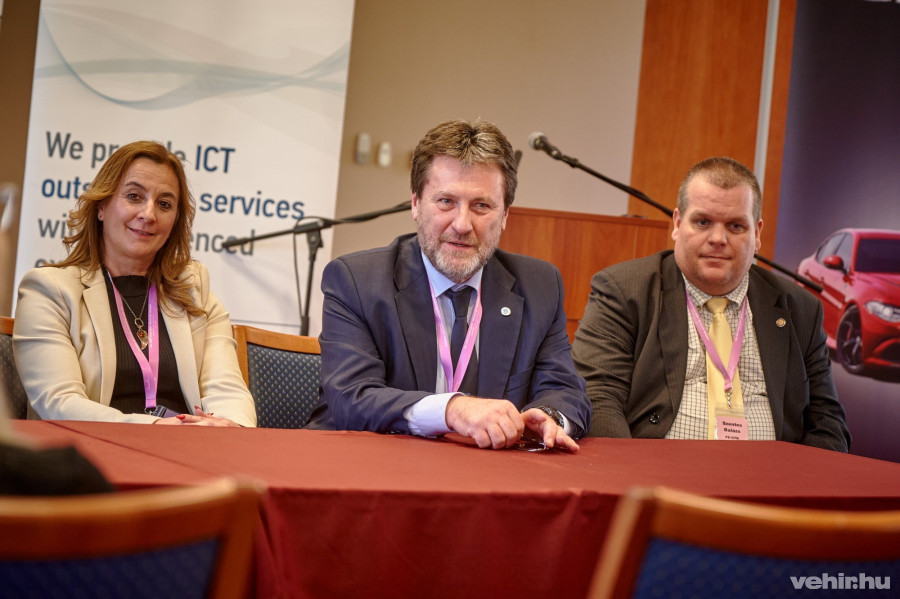 Krupp Tünde, Gasparetz András, Szentes Balázs