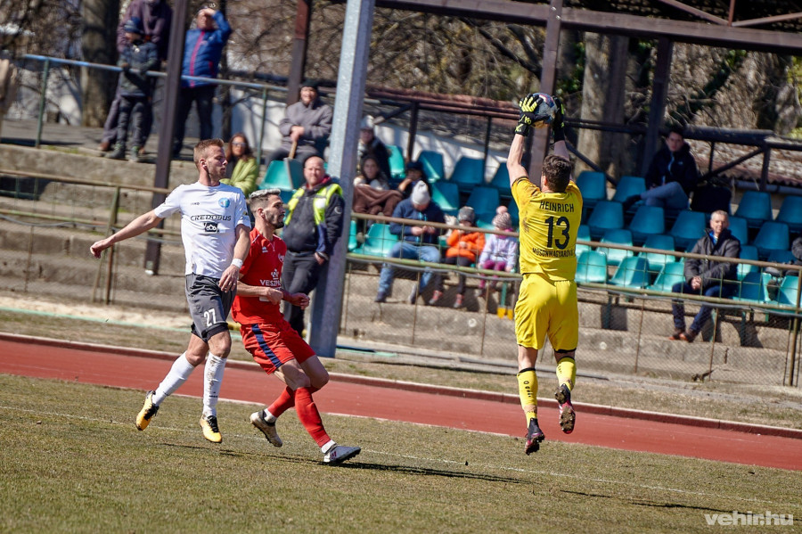 A tudósításunk alatt a képgalériánkat is megtekinthetik a mérkőzésről