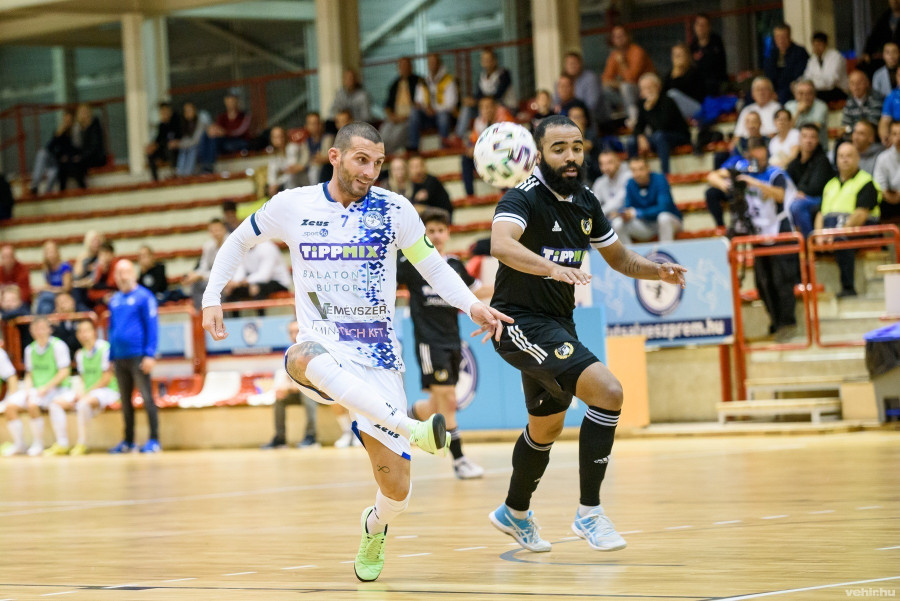 Rutai hármat, a képen szereplő Tatai ötöt vágott a Debrecennek (archív fénykép)