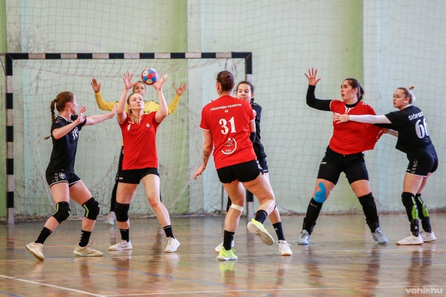 Magabiztosan vezeti a bajnokságot a VPSE (archív fénykép)