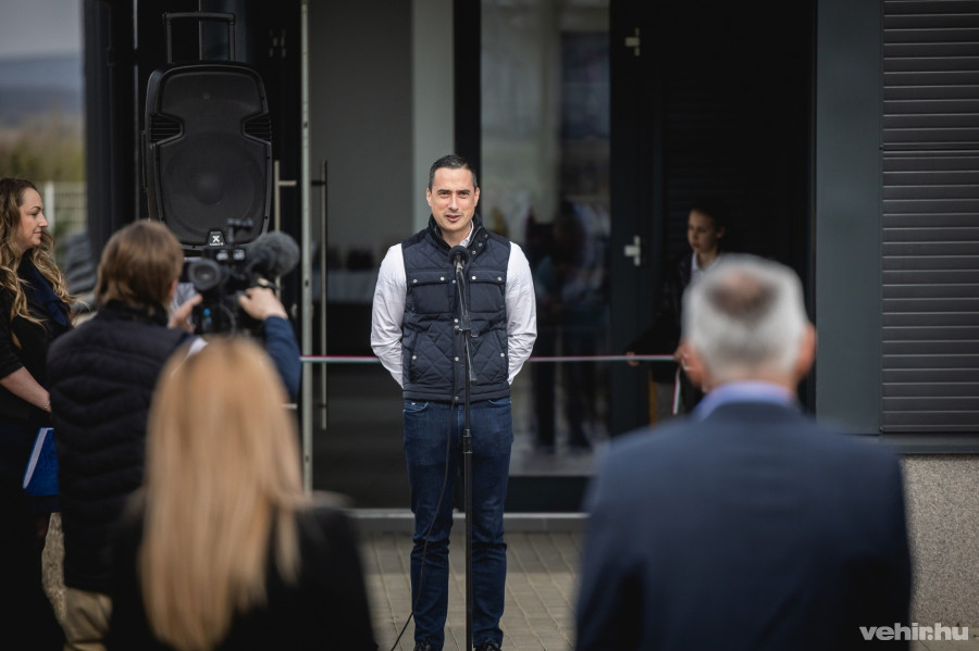 Ovádi Péter: A jövő Nemesvámoson épül!