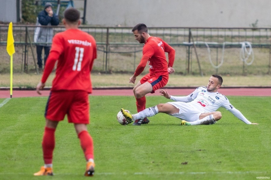 Elvesztette hazai veretlenségét a VLS (archív fénykép)