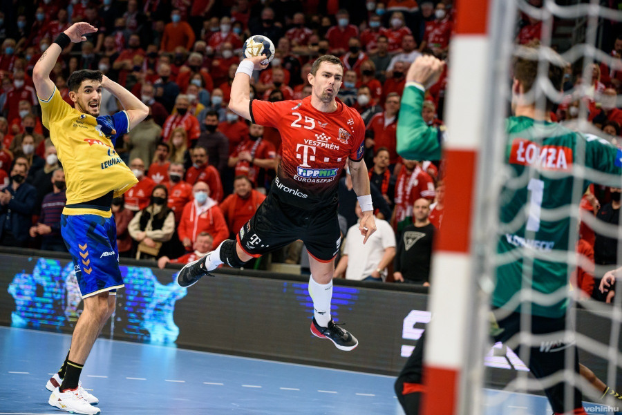 Rasmus Lauge 2023 nyarán visszatér hazájába