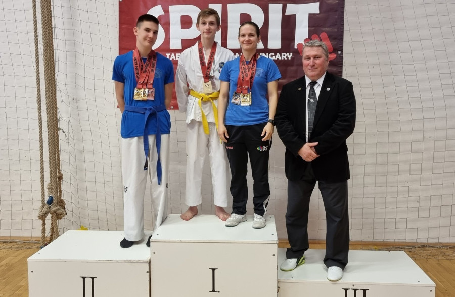 Küronya Márton, Tóth András, Bécsi Nikolett és Vajky László - Fotó: Padányi klub