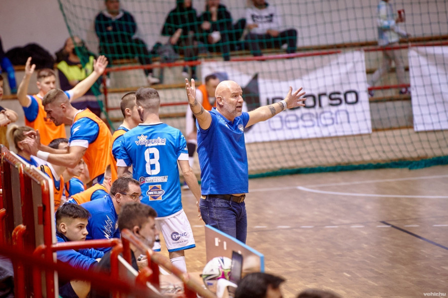 Elmarad a címvédés, az elődöntőben alulmaradt a Veszprém (archív fénykép)