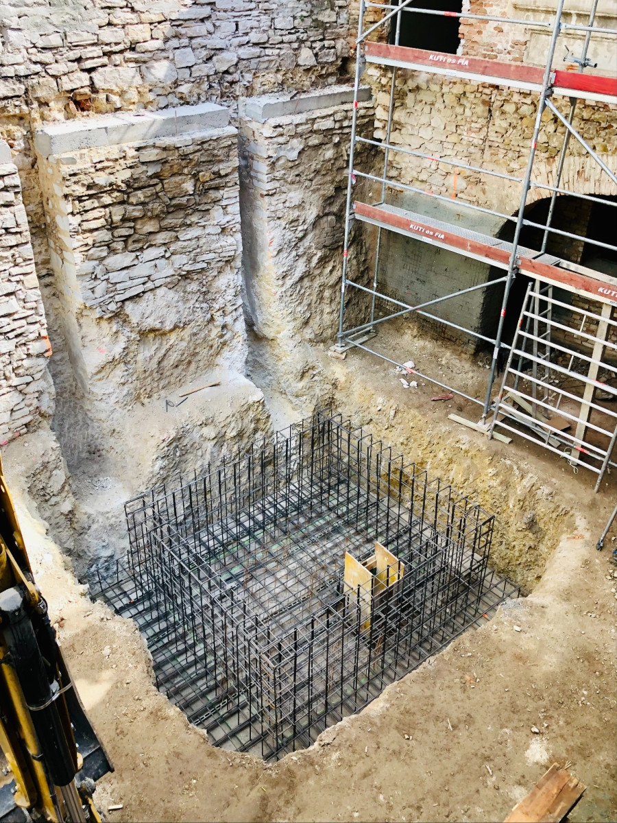 Az új lift alapjai már látszanak