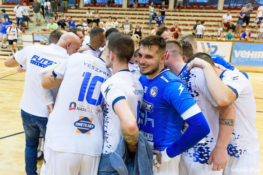 A válogatott kapus, Spandler Mátyás védéseire hatalmas szüksége lesz a bakonyiaknak