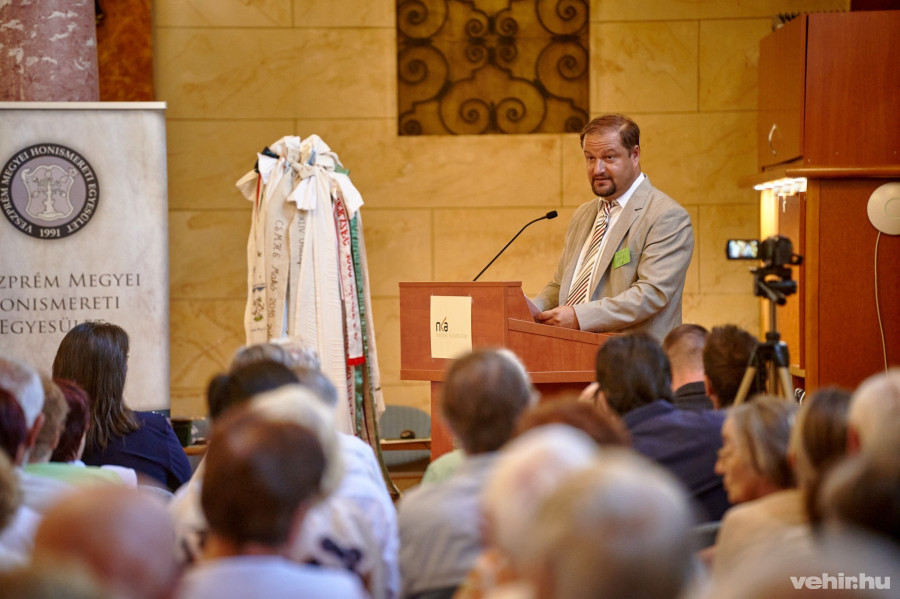 Debreczeni-Droppán Béla