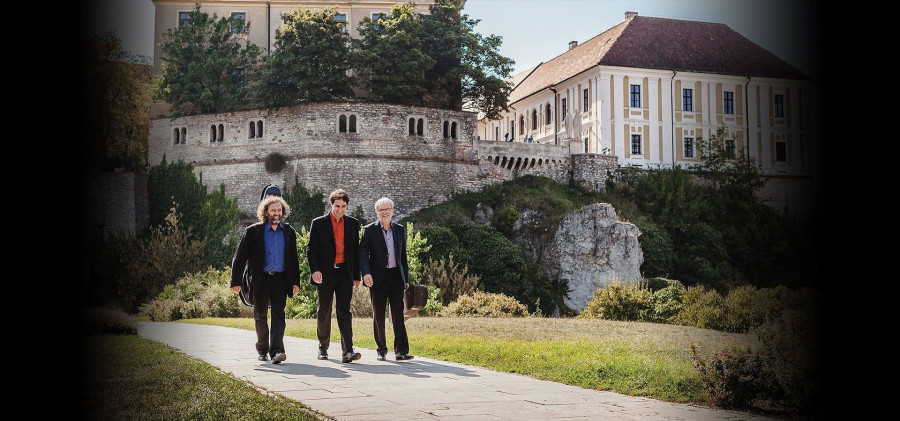 Az Auer trió (Fotó via auerfesztival.hu)