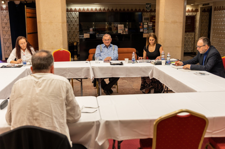 Olvasópróbán a 80 vödör levegő