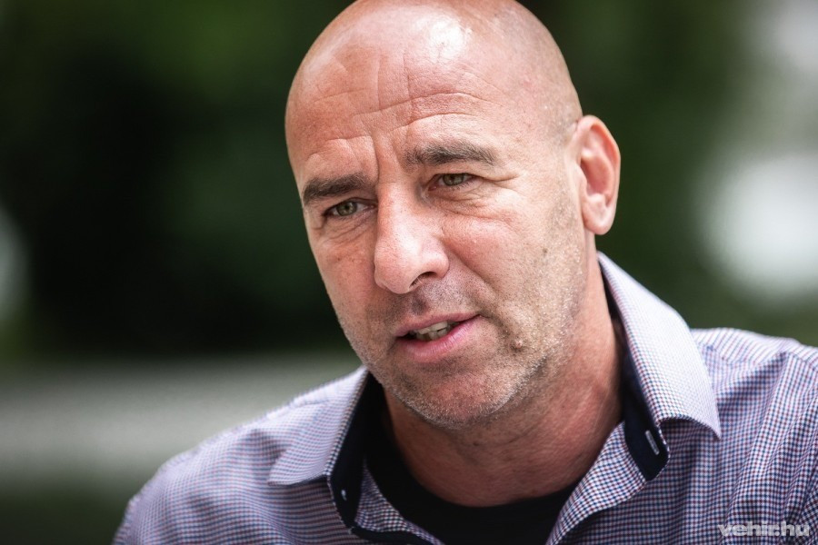 Éles József bízik abban, hogy csapata visszatér a győzelem útjára (archív fénykép)