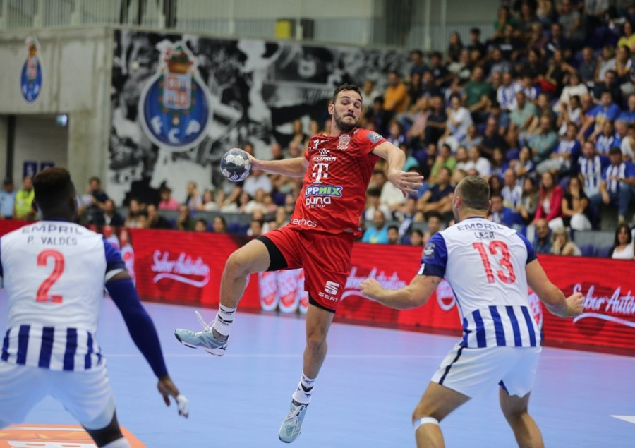 Kettőből kettő! (fotó: ehfcl.eurohandball.com)