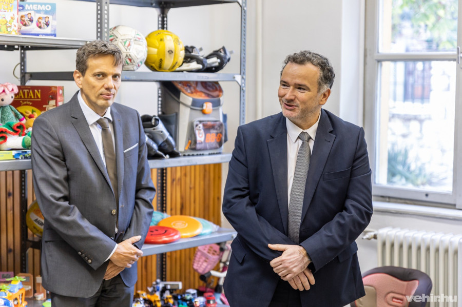 Dr. Abonyi János, Dr. Kurdi Róbert