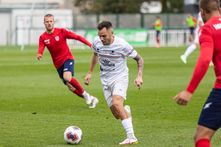 Őrzi vezető helyét a Veszprém - a cikk alján képgaléria nyílik