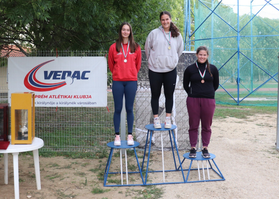 Csatári Jázmin a dobogó második fokára állhatott