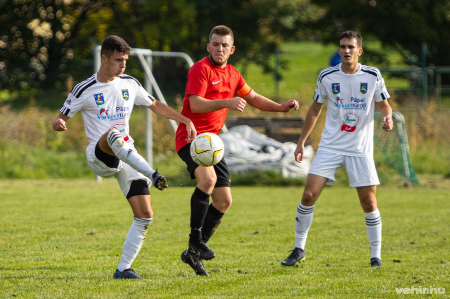 A Pápa könnyedén nyert Zircen - a cikk alján képgaléria nyílik