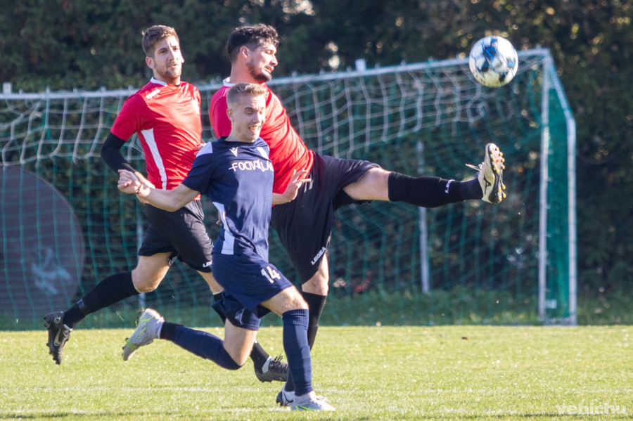 Az Úrkút nyerte a forduló rangadóját - a cikk alján képgaléria nyílik