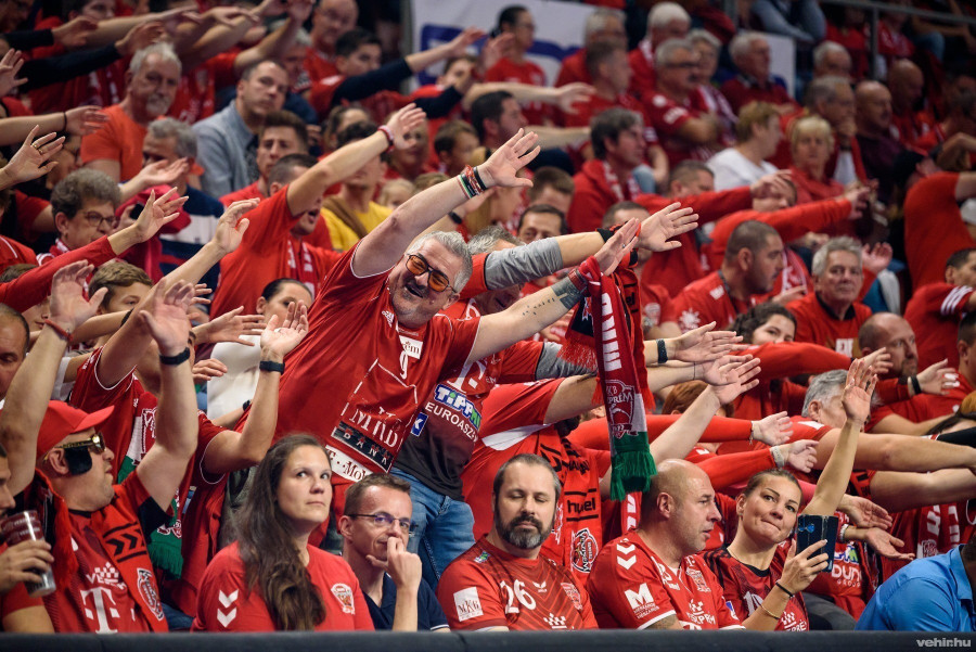 Továbbra is kiszolgálná szurkolót a Telekom (archív fénykép)