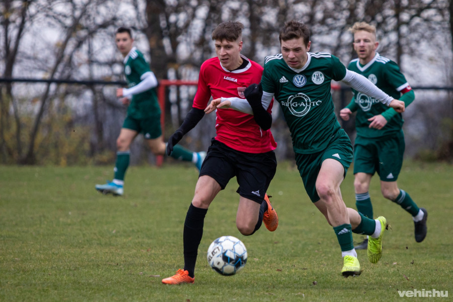 Úrkúti siker született a rangadón - a cikk alján képgaléria nyílik