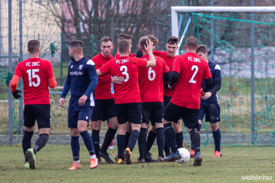 A zirciek bravúros győzelemnek örülhettek az Almádi ellen - a cikk alján képgaléria nyílik