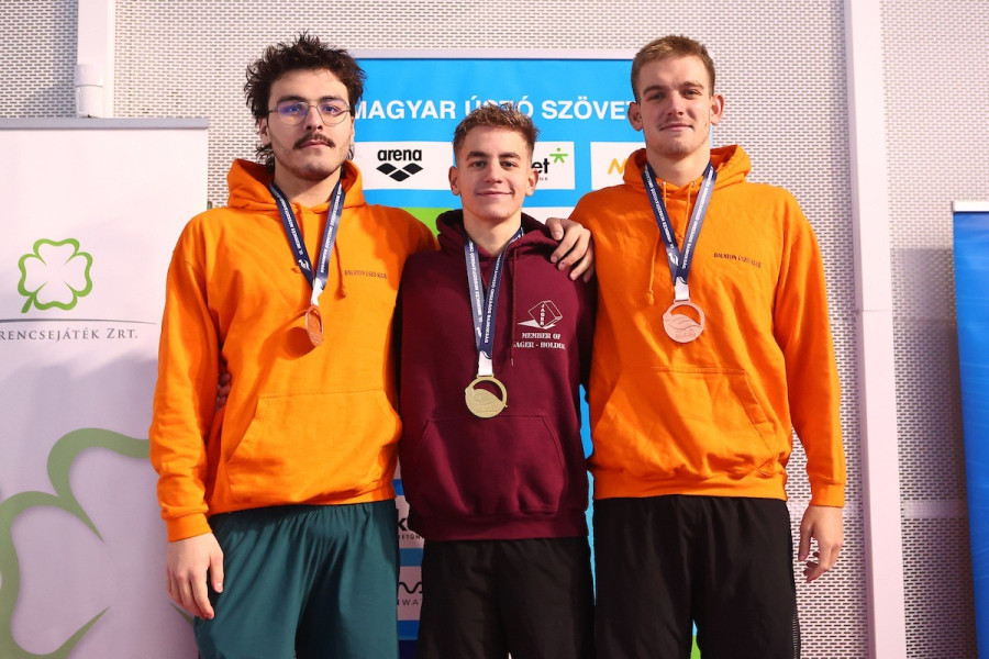 Kalmár Ákos, Betlehem Dávid és Rasovszky Kristóf – Fotó: MÚSZ Facebook