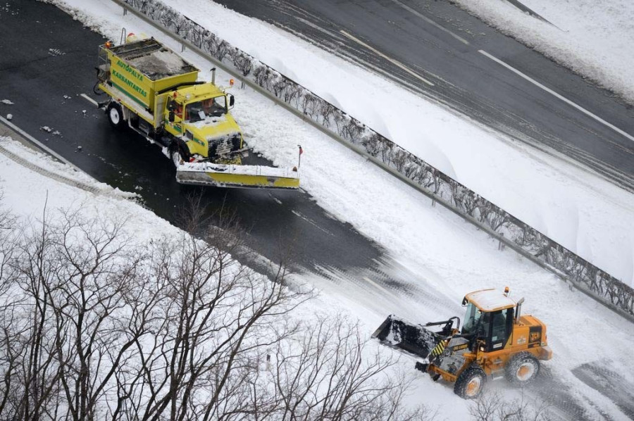 M1-es autópálya. Fotó: H. Szabó Sándor/ORFK