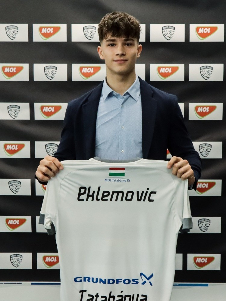 Eklemovics Márkó Tatabányán folytatja - fotó: tatabanyahandball.com