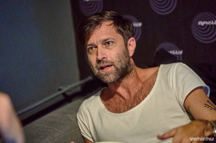 Szigeti Péter (Peter Makto)