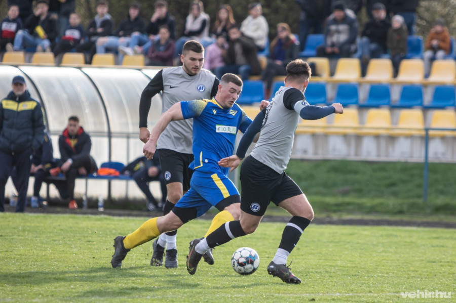 A Sümeg hazai pályán szenvedett kiütéses vereséget a Balatonfüredi USC ellen - a cikk alján képgaléria nyílik a meccsről