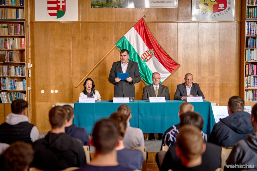 Hegedűs Barbara, Szabó István, Irányi László, Kavalecz Gábor