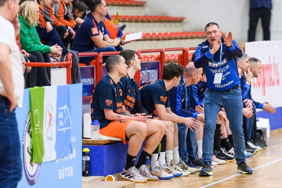 Konkoly Csaba búcsúzott Veszprémből (archív fénykép)