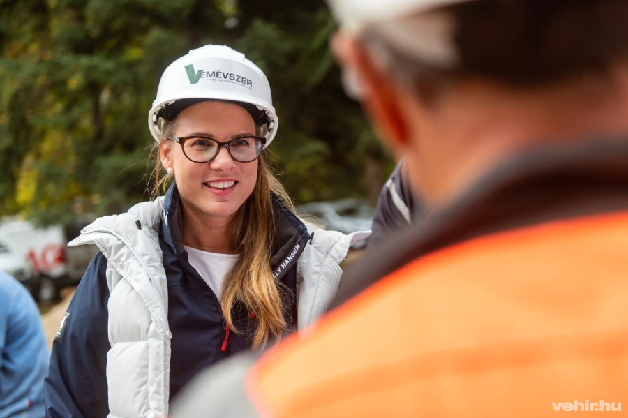 Stáhl Barbara, a Vemév-Szer Kft. fő-építésvezetője
