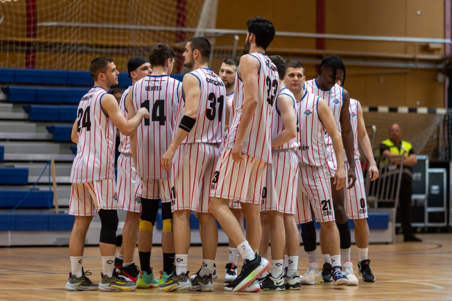 Kikaptak Fóton a veszprémi kosarasok (archív fotó)