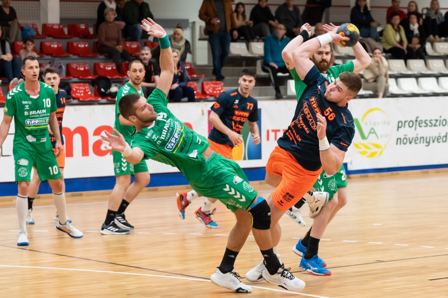 Négygólos hátrányba került a veszprémi csapat - a cikk alján képgaléria található