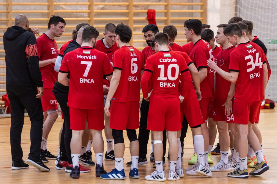 Kiválóan szerepelt az éllovas vendégeként a fiatal veszprémi gárda (archív fotó)