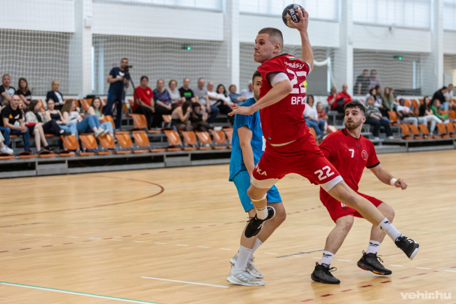 Parázs csata végén szenvedett vereséget a BFKA Veszprém - a cikk alján képgaléria nyílik