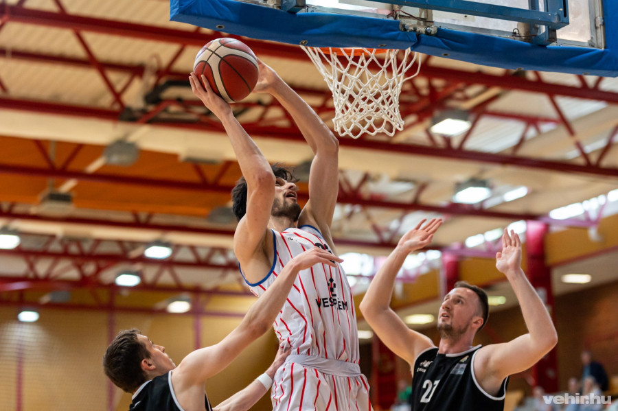 Tovább küzdhet a bennmaradásért a Veszprém (archív fotó)