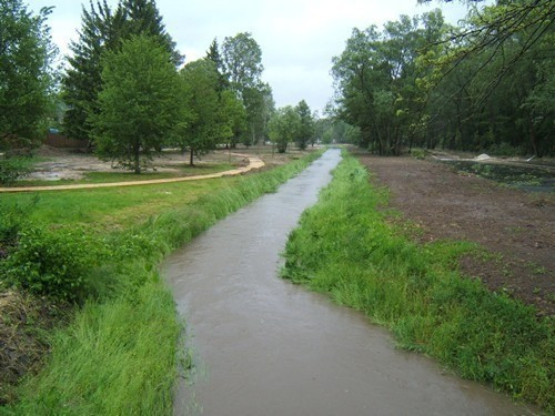 A még épülő Kolostorok és Kertek rendezvénytér munkálataiban is nagy kárt okozott az eső