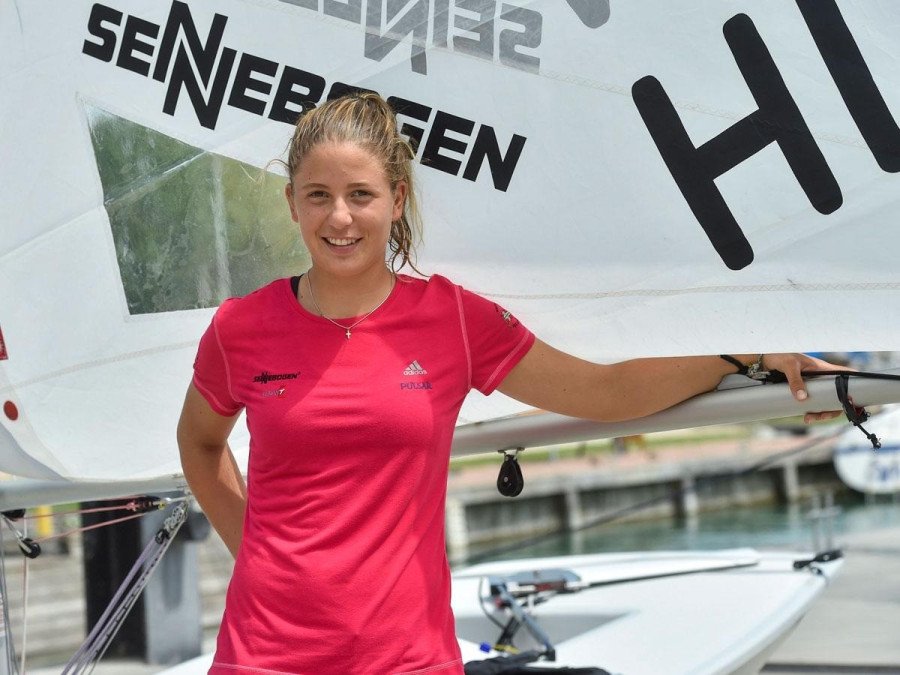 Érdi Mária minden nőt és lányt arra biztat, hogy próbálják ki a vitorlázást - Fotó: Aqua Magazin