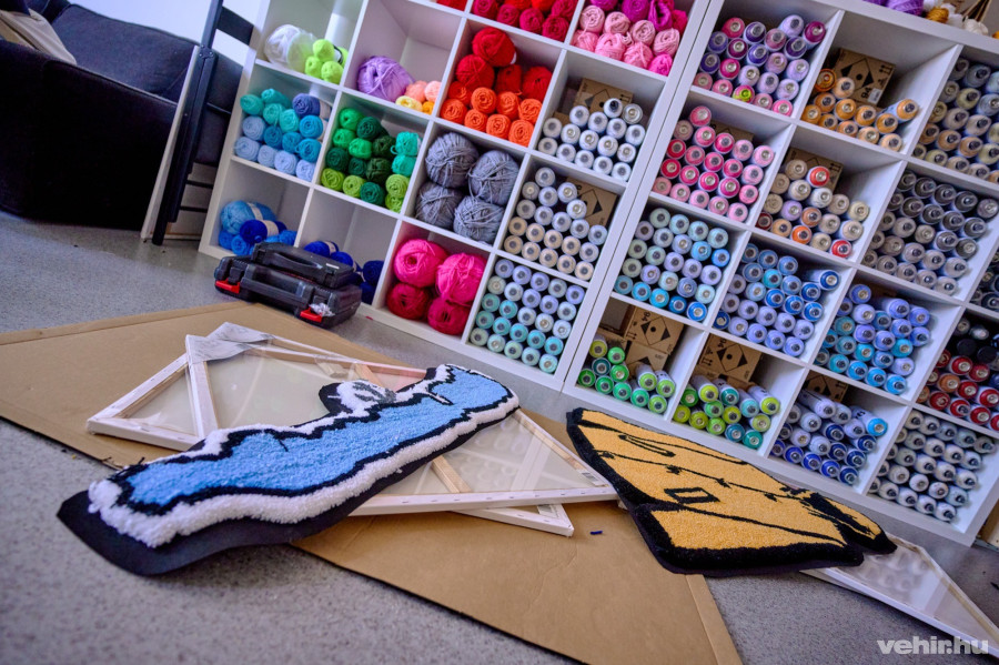 Folyamatban a "Balaton" és egy Portugáliából rendelt darab