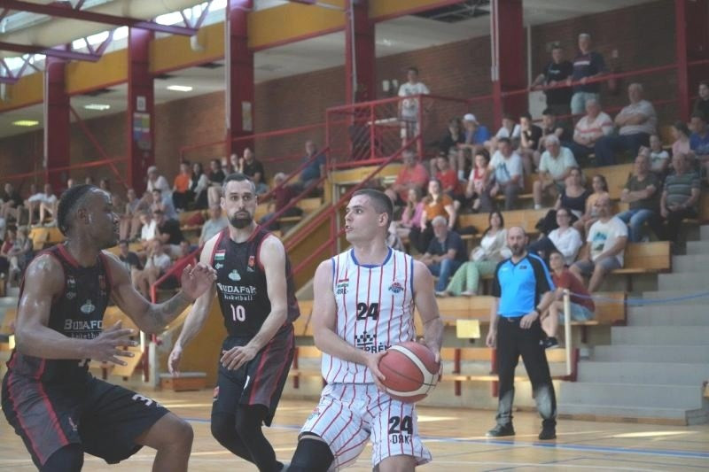 Nehéz helyzetbe kerültek a veszprémi kosarasok - Fotó: Ulrich Tamás – veszpremkosar.hu