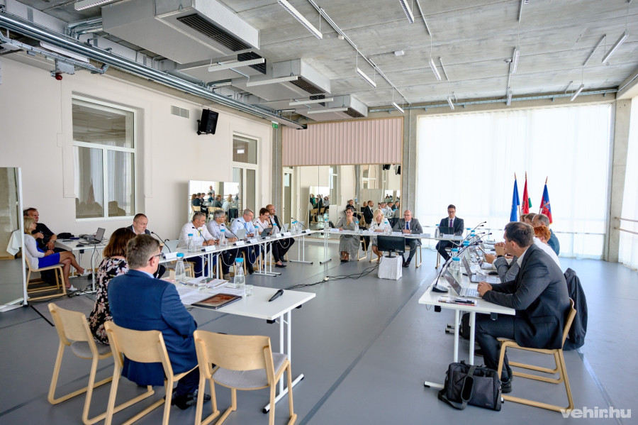 A májusi közgyűlést rendhagyó módon az ActiCity-ben tartották