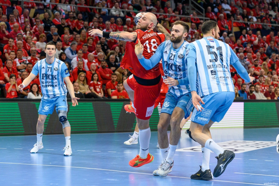 A Veszprémnek hétfőn nyerni kell nagy riválisa ellen!