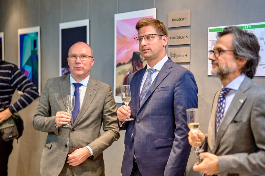 Porga Gyula, Gulyás Gergely, Emmanouil Apostolakis