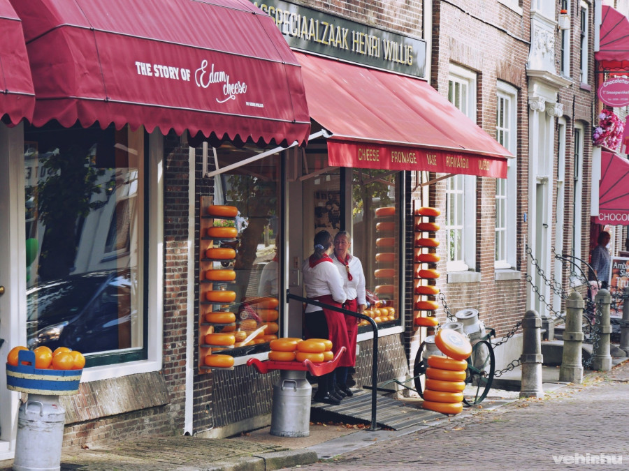 A sajtkészítés művészetét Edamban és Volendamban is megismerhetjük