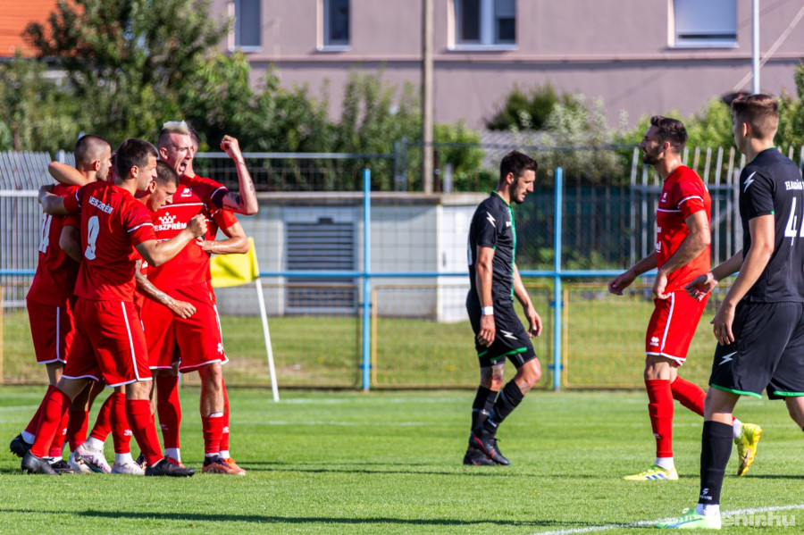 A teljes képgalériánk a tudósítás végén megtekinthető