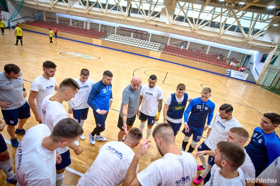 A cikk alján fotóriport is megtekinthető a veszprémiek edzésmunkájáról