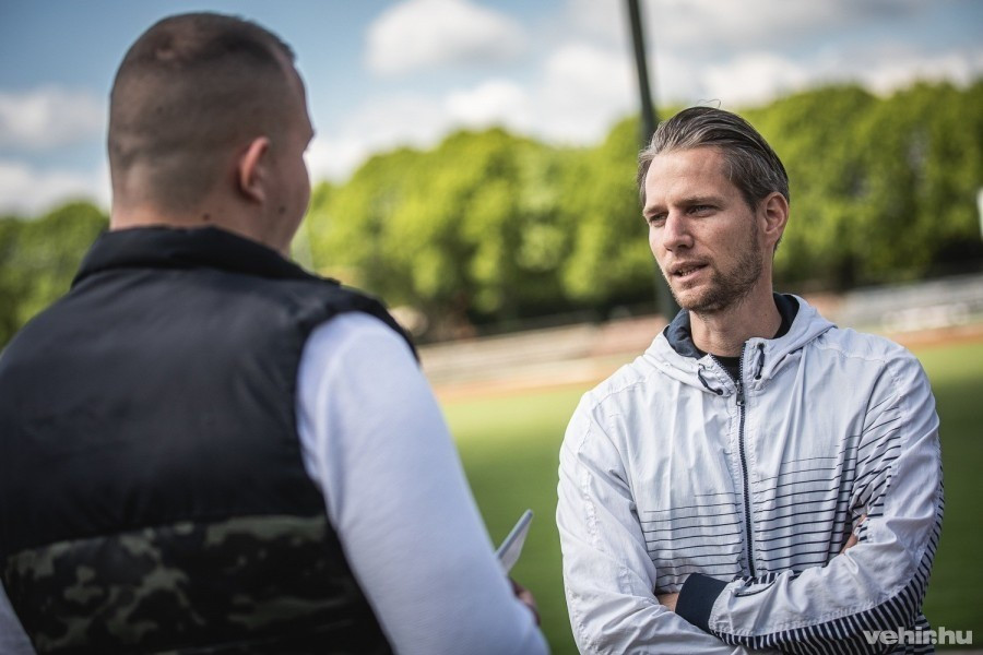 Az ügyvezető Bartha László bízik a veszprémi atlétákban (archív fénykép)